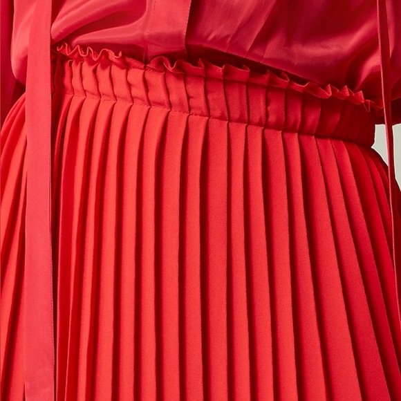 NWT J. Crew Red Pleated plisse maxi skirt drapey georgette Candy Apple Red Skirt - Picture 2 of 7